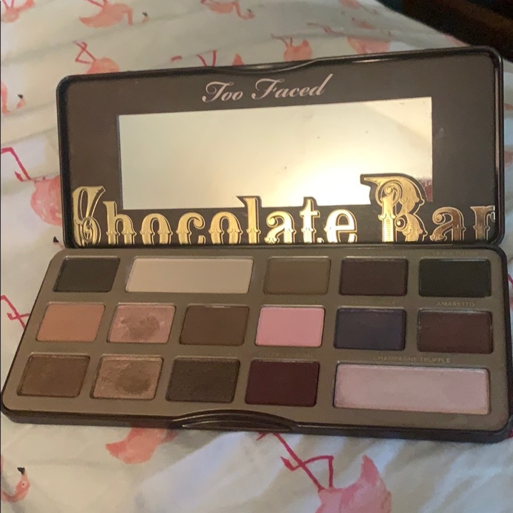 Too Faced chocolate bar palette